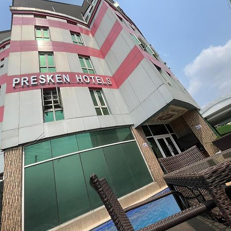 Presken Hotel At International Airport Road Ikeja Exterior foto
