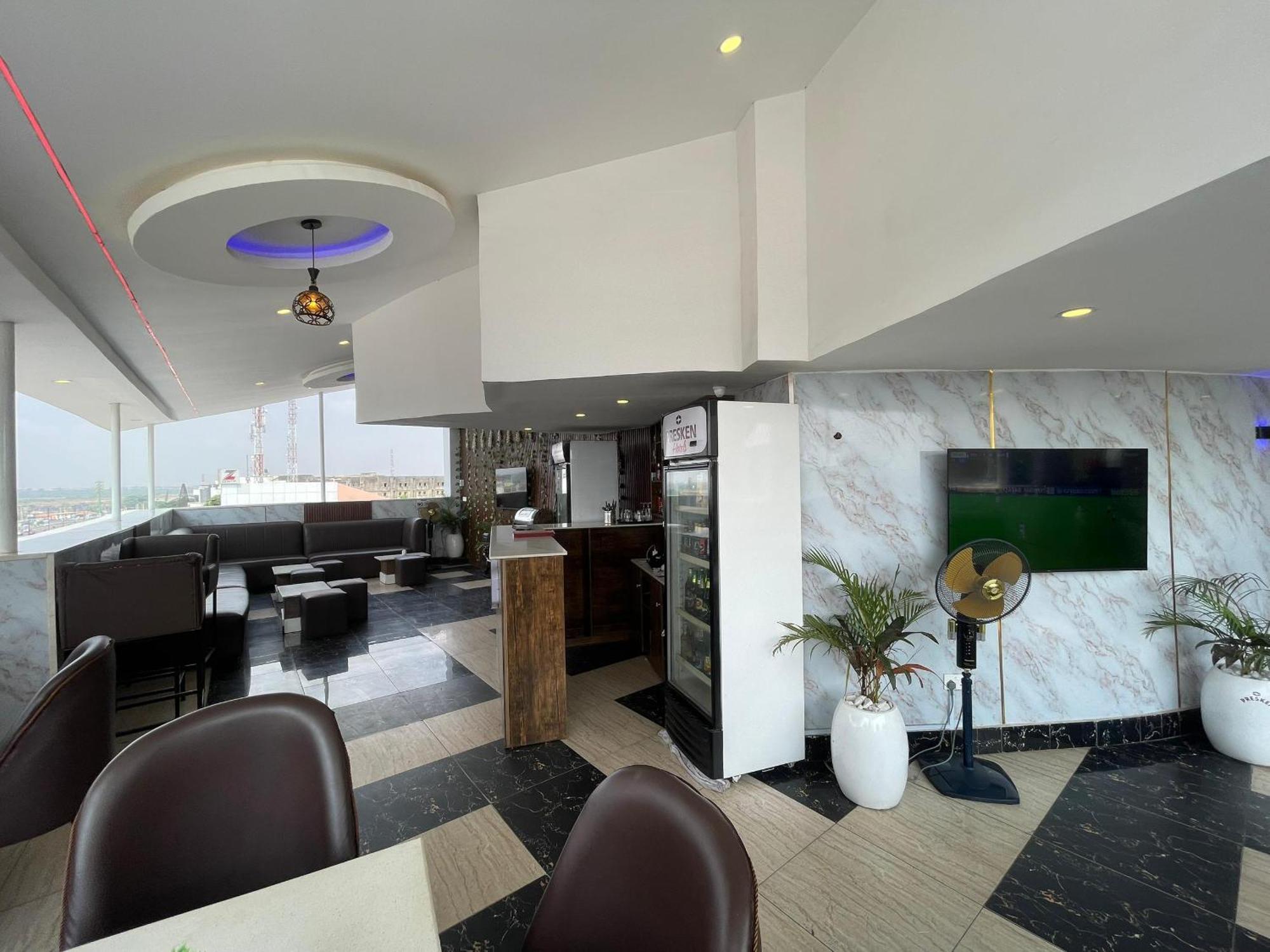 Presken Hotel At International Airport Road Ikeja Exterior foto
