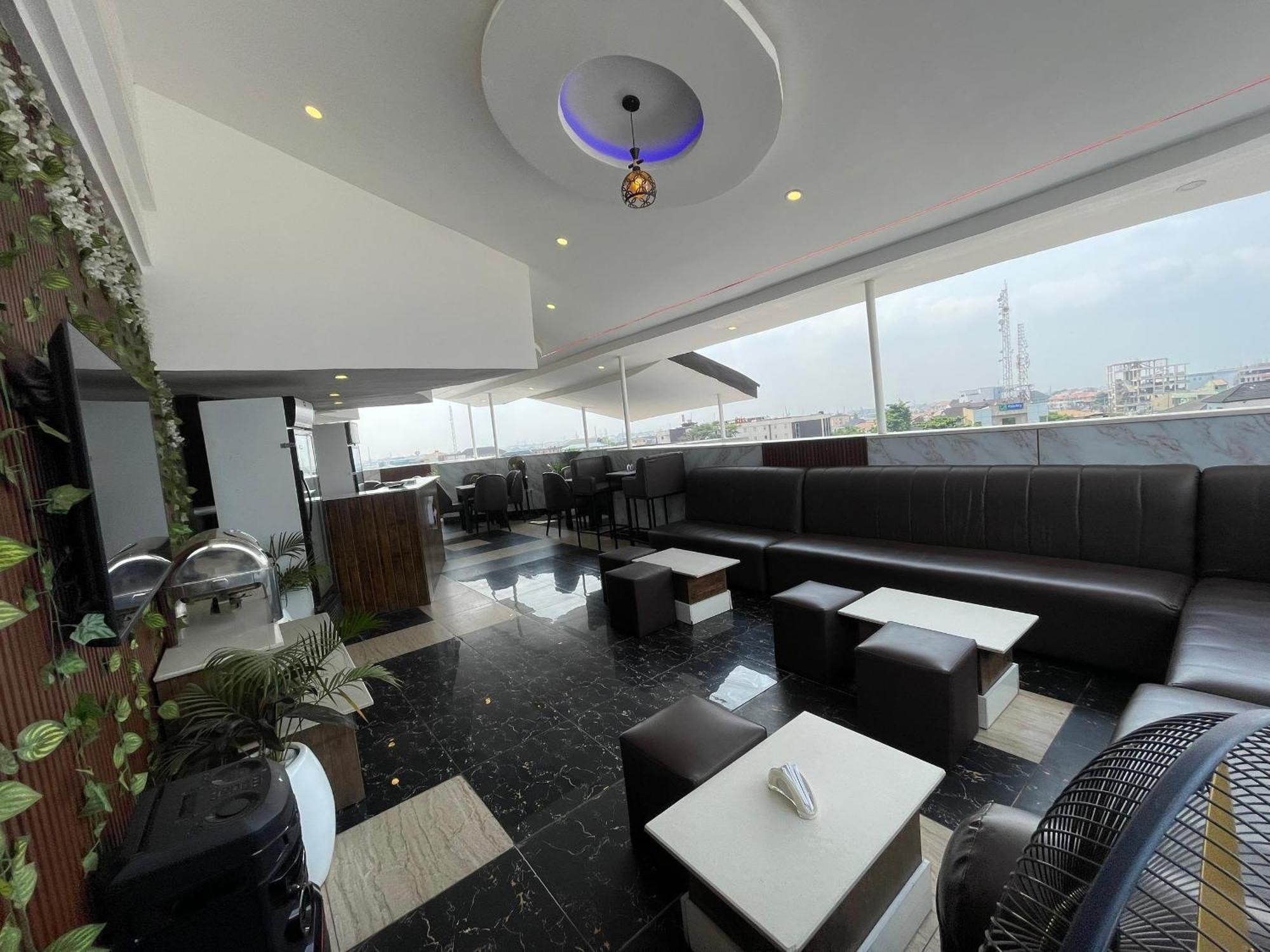 Presken Hotel At International Airport Road Ikeja Exterior foto